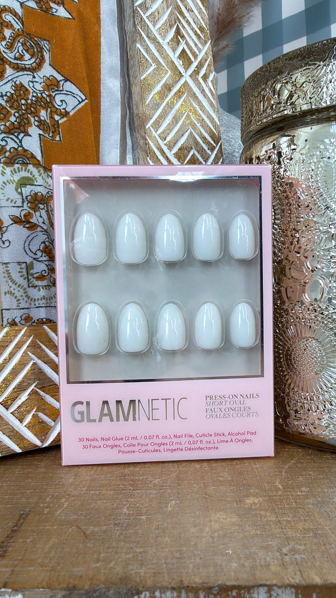 Glamnetics: White Swan Nails
