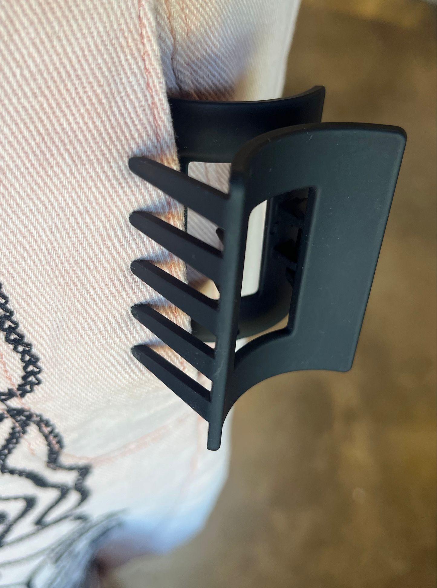 Med. Matte Black Clip