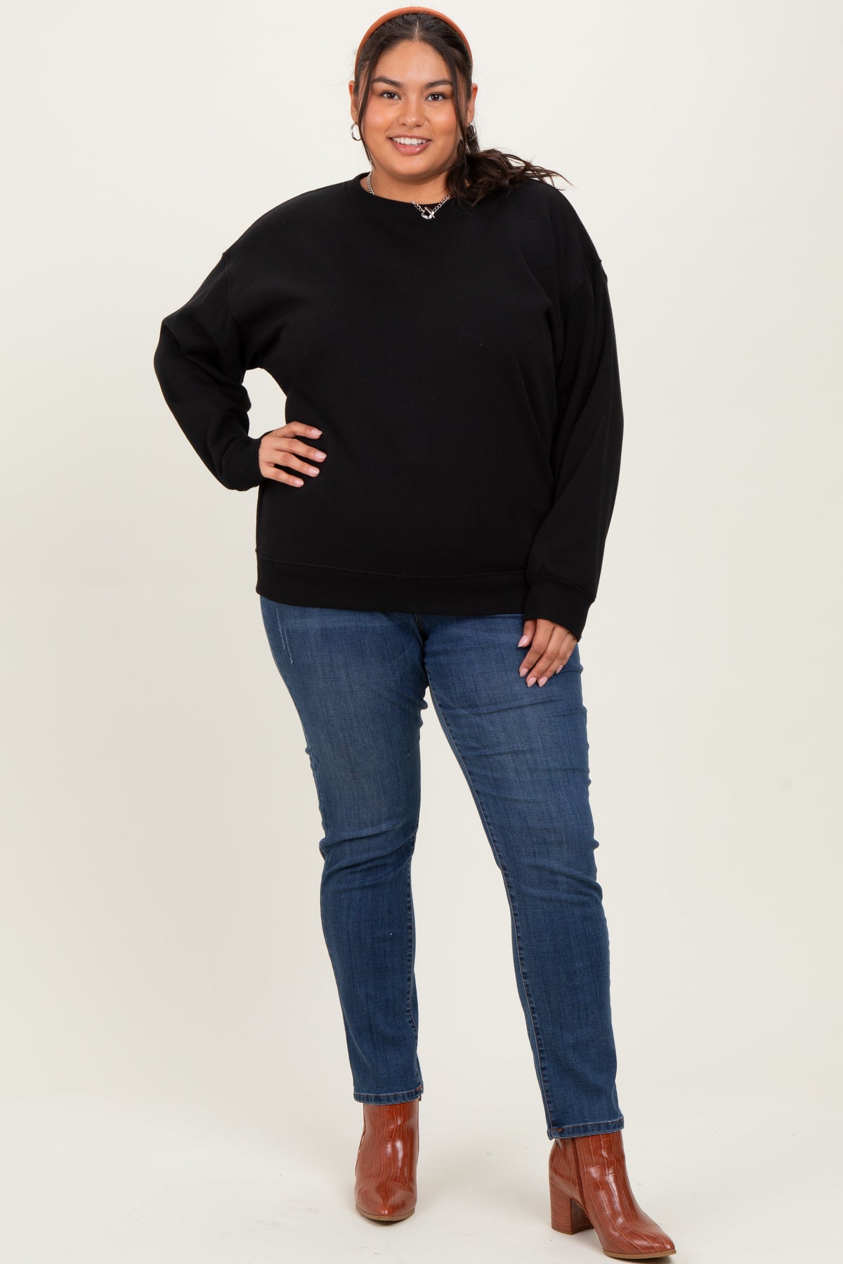 Black Basic Fleece Crewneck Sweatshirt