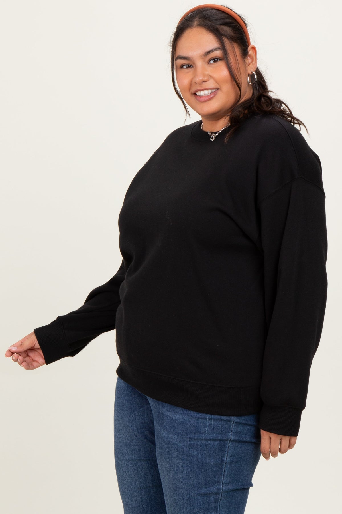 Black Basic Fleece Crewneck Sweatshirt