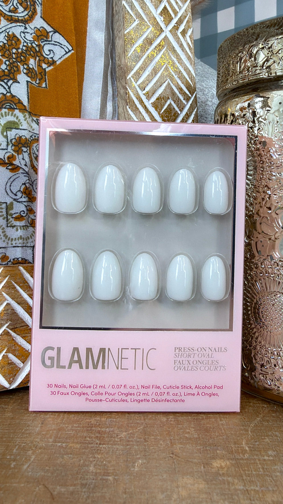 Glamnetics: White Swan Nails