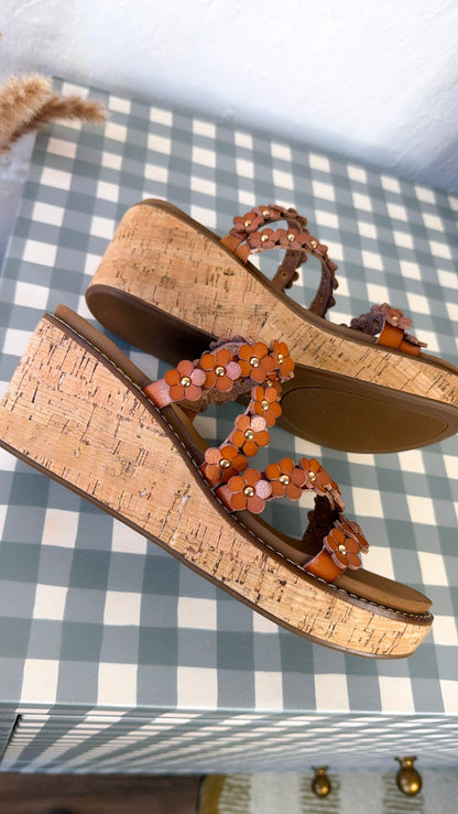 Floral Strap Plattform Wedge, Cognac