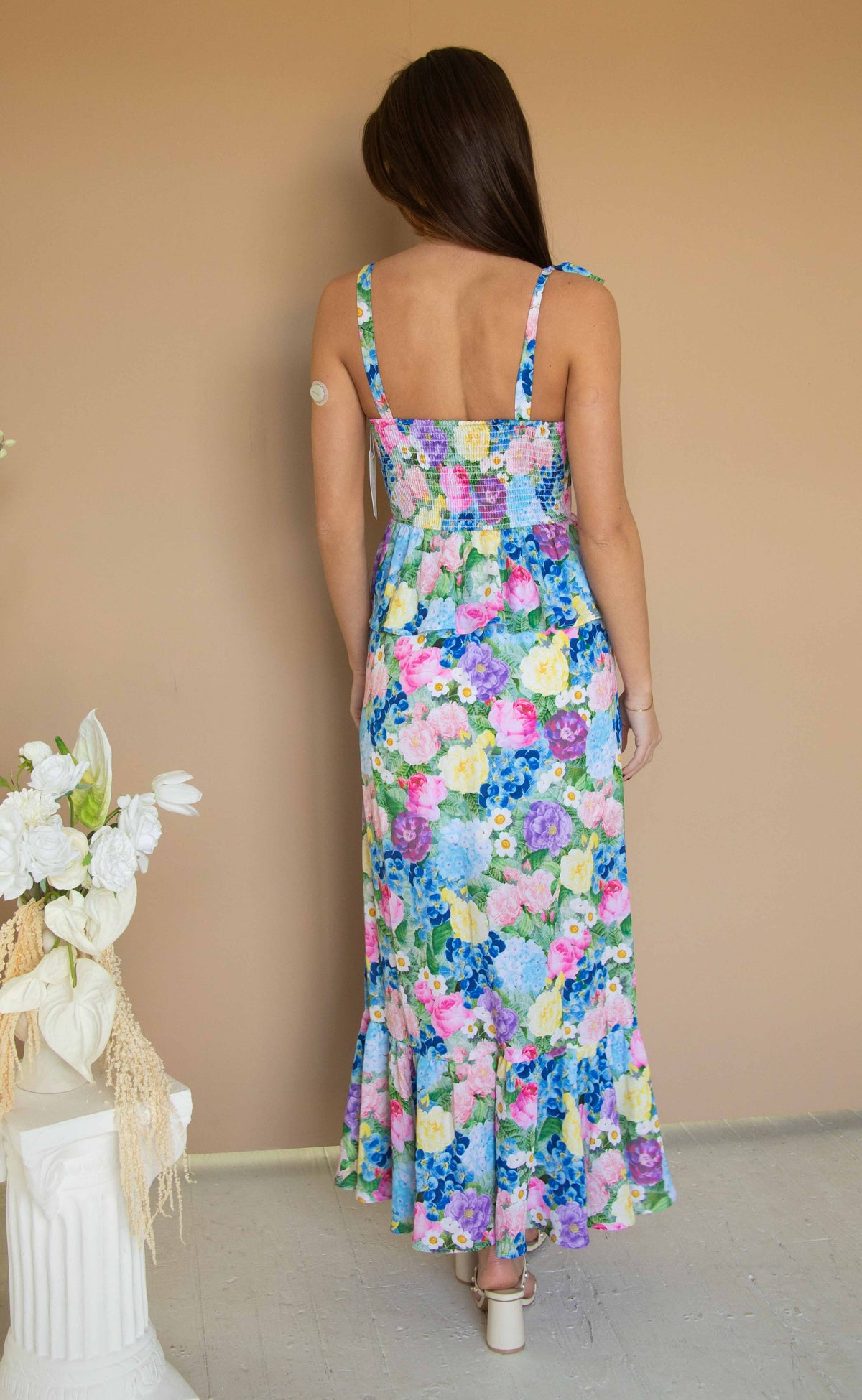 show me your mumu: paxton midi dress - flower shop