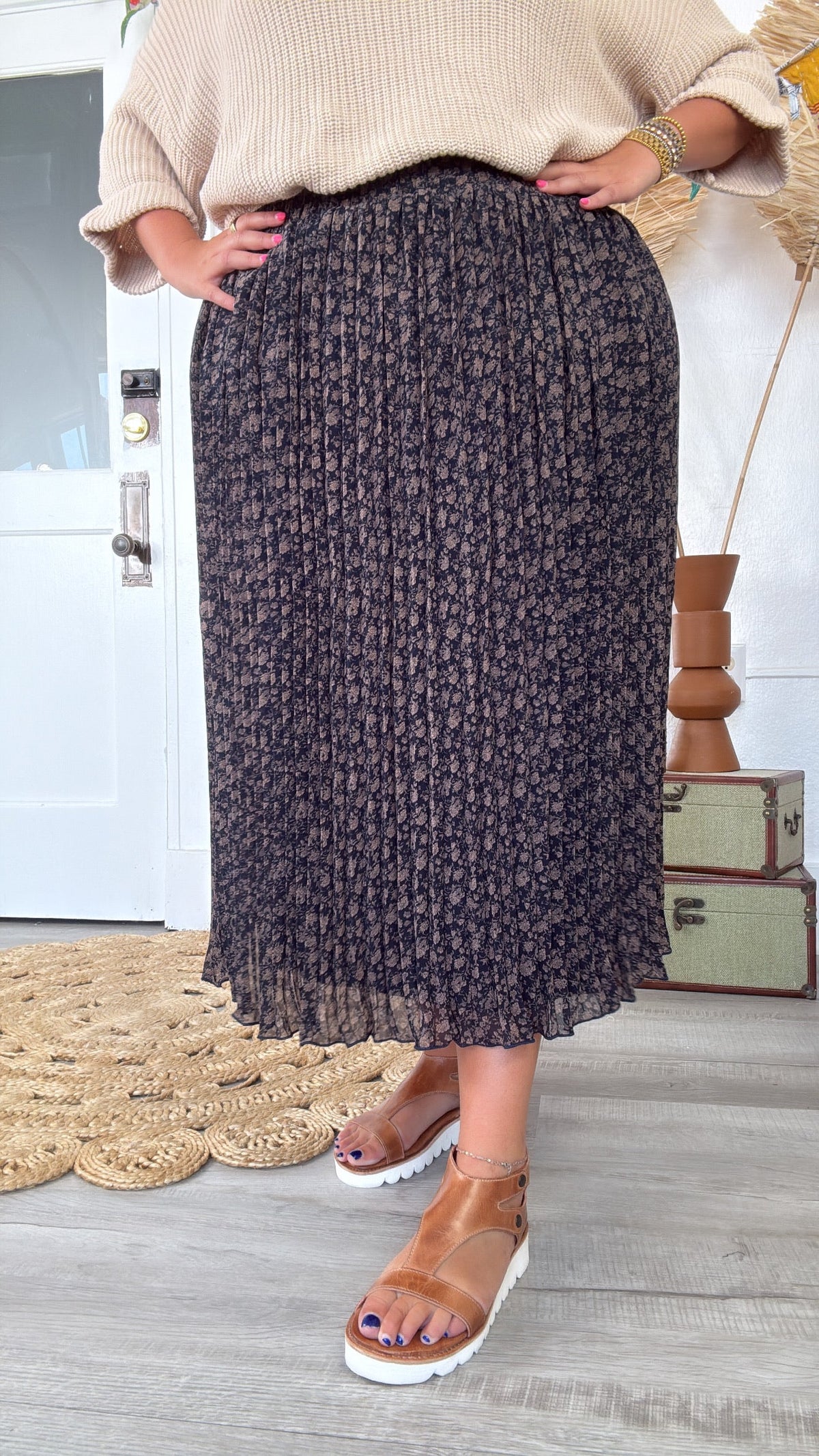Garden Dream Floral Printed Pleated Midi Skirt