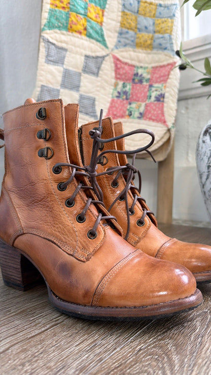Judgement Bedstu, Tan Rustic