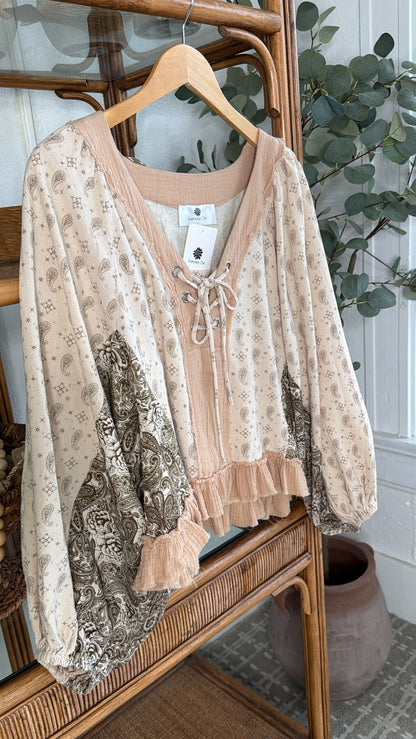 Petal Kiss Blouse, Beige Multi
