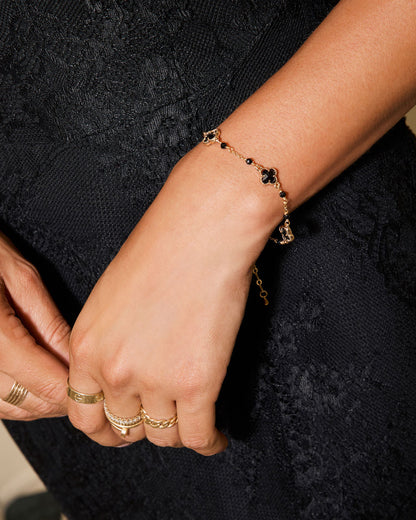 Arine Dainty Clover Bracelet