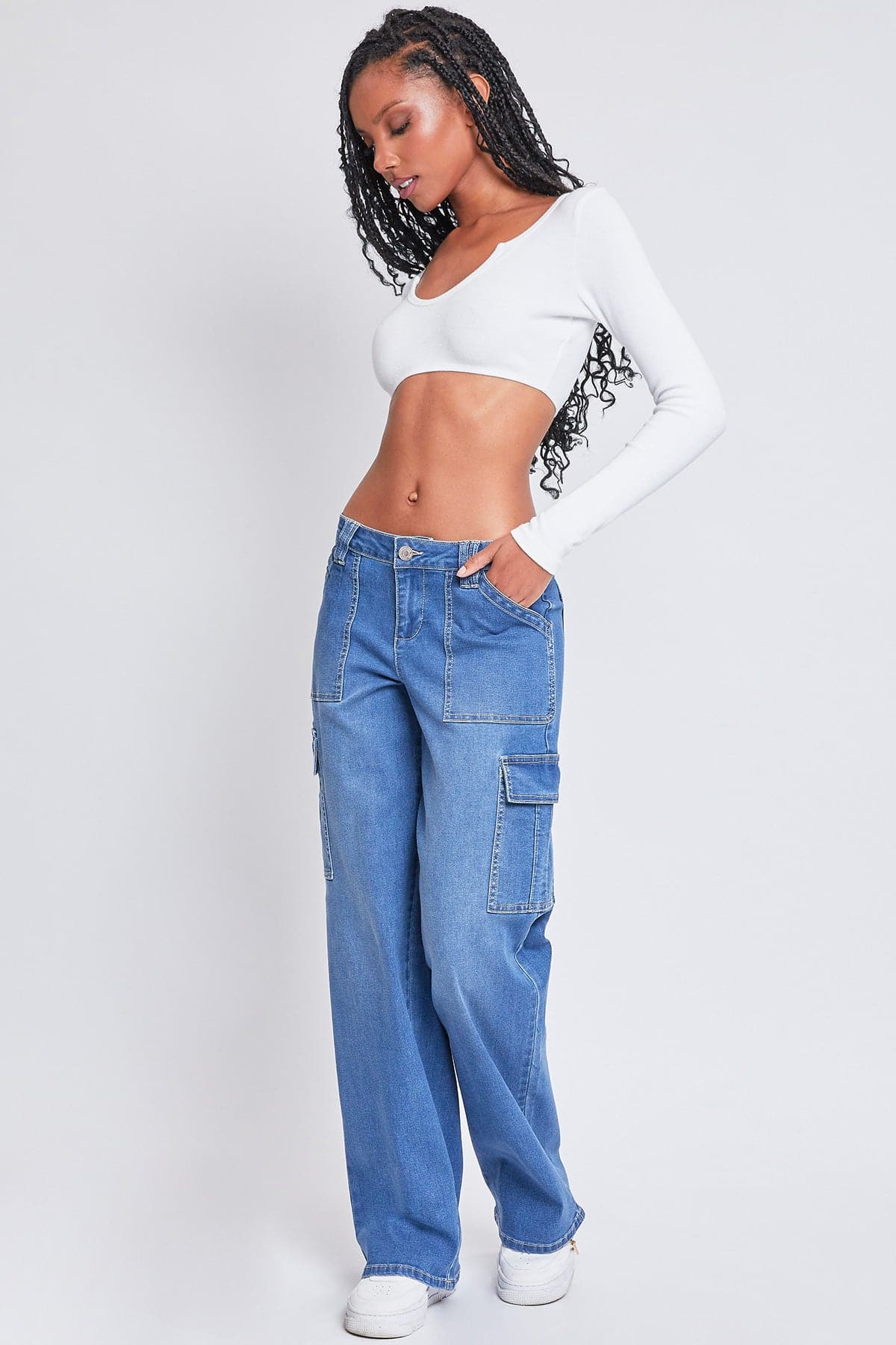 Women's Low Rise Relaxed Cargo Jeans