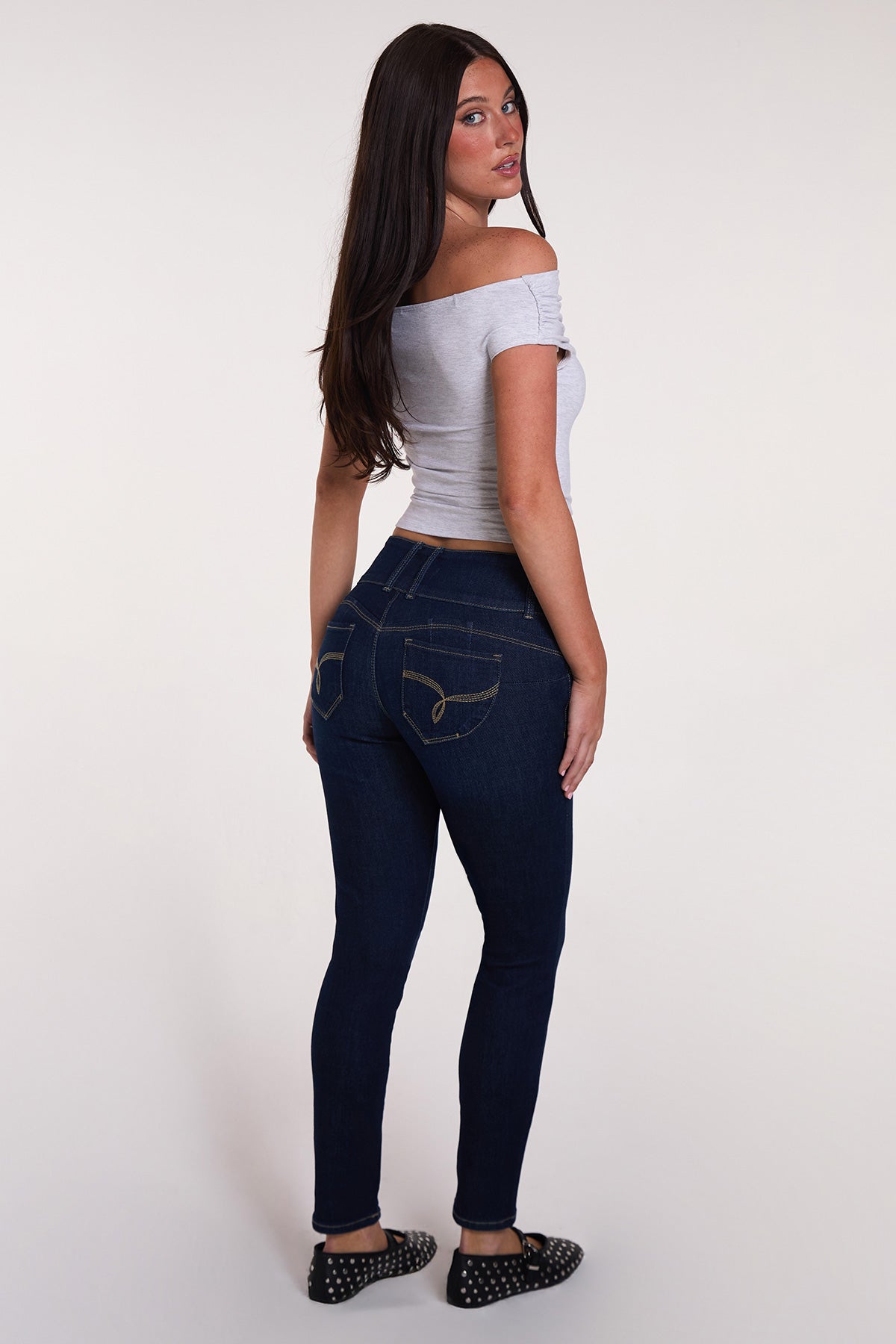 Women's Luxe Mid Rise 3-Button WannaBettaButt Skinny Jeans