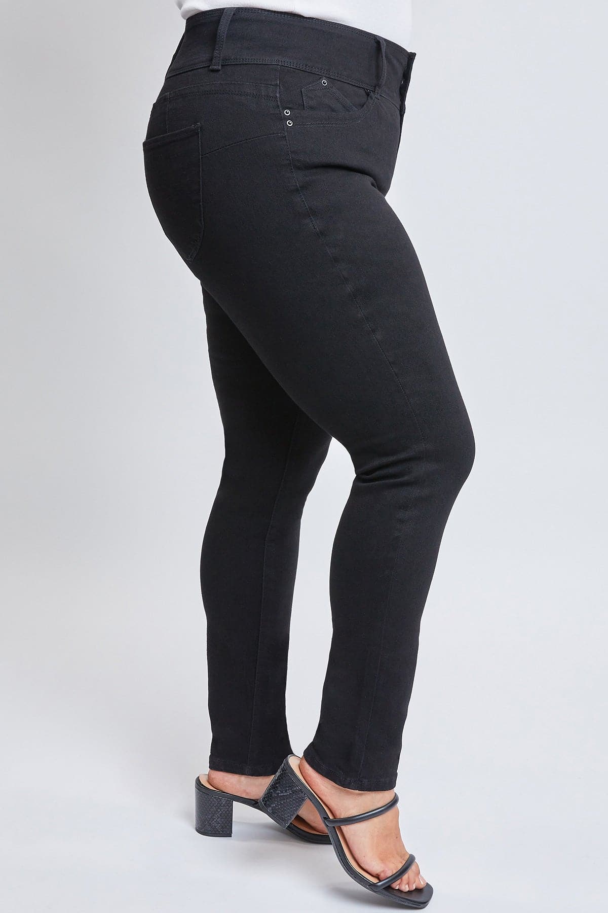 Women's Plus Size Sustainable WannaBettaButt Skinny Jeans